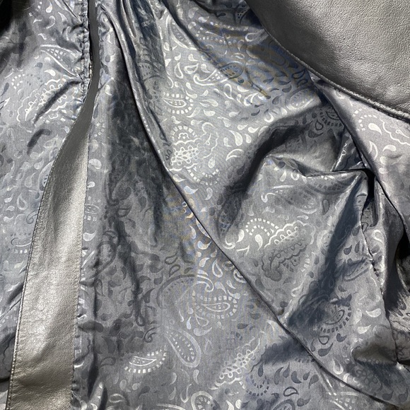 Vintage Global Identity Leather Trench Coat Paisley Trim Size Medium 80s - Picture 11 of 14